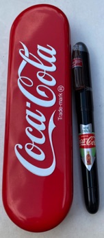 2283-1 € 6,00 coca cola pen met blik.jpeg